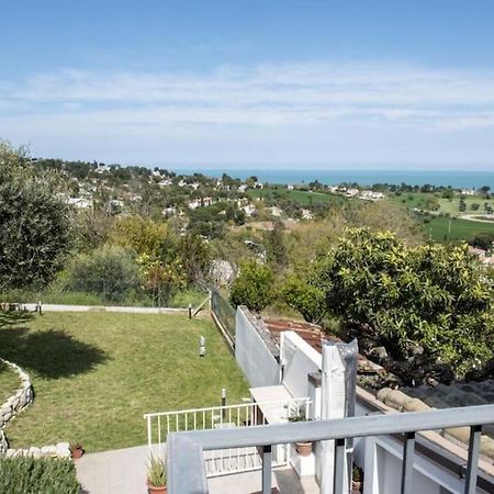 Grazioso Bilocale A 5 Minuti Da Numana Apartamento Exterior foto