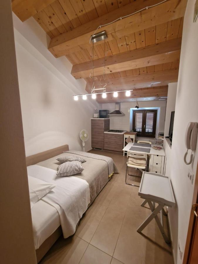 Grazioso Bilocale A 5 Minuti Da Numana Apartamento Exterior foto